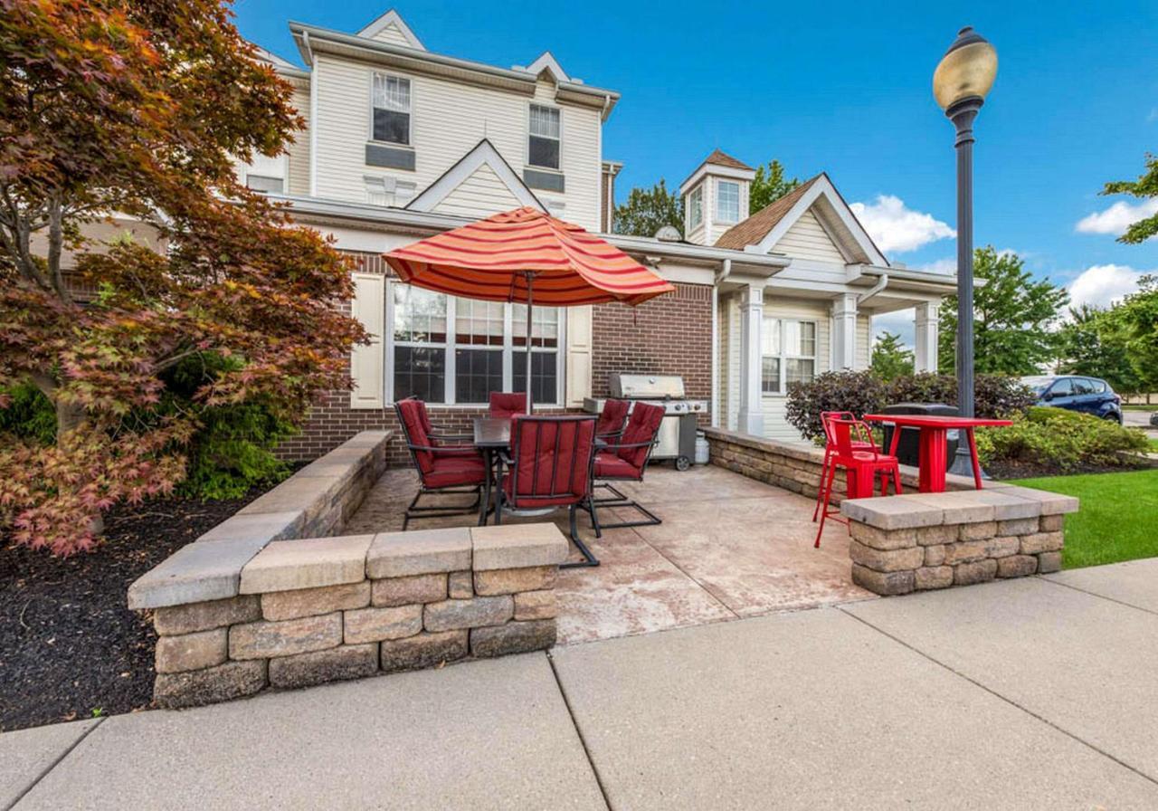 Birch Hills Suites - Blue Ash Exterior foto